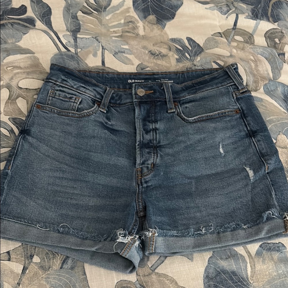 Three pair of jeans shorts. 🩳 - Picture 2 of 11